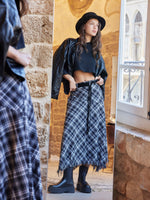 חצאית מידי משבצות לורן - שחור