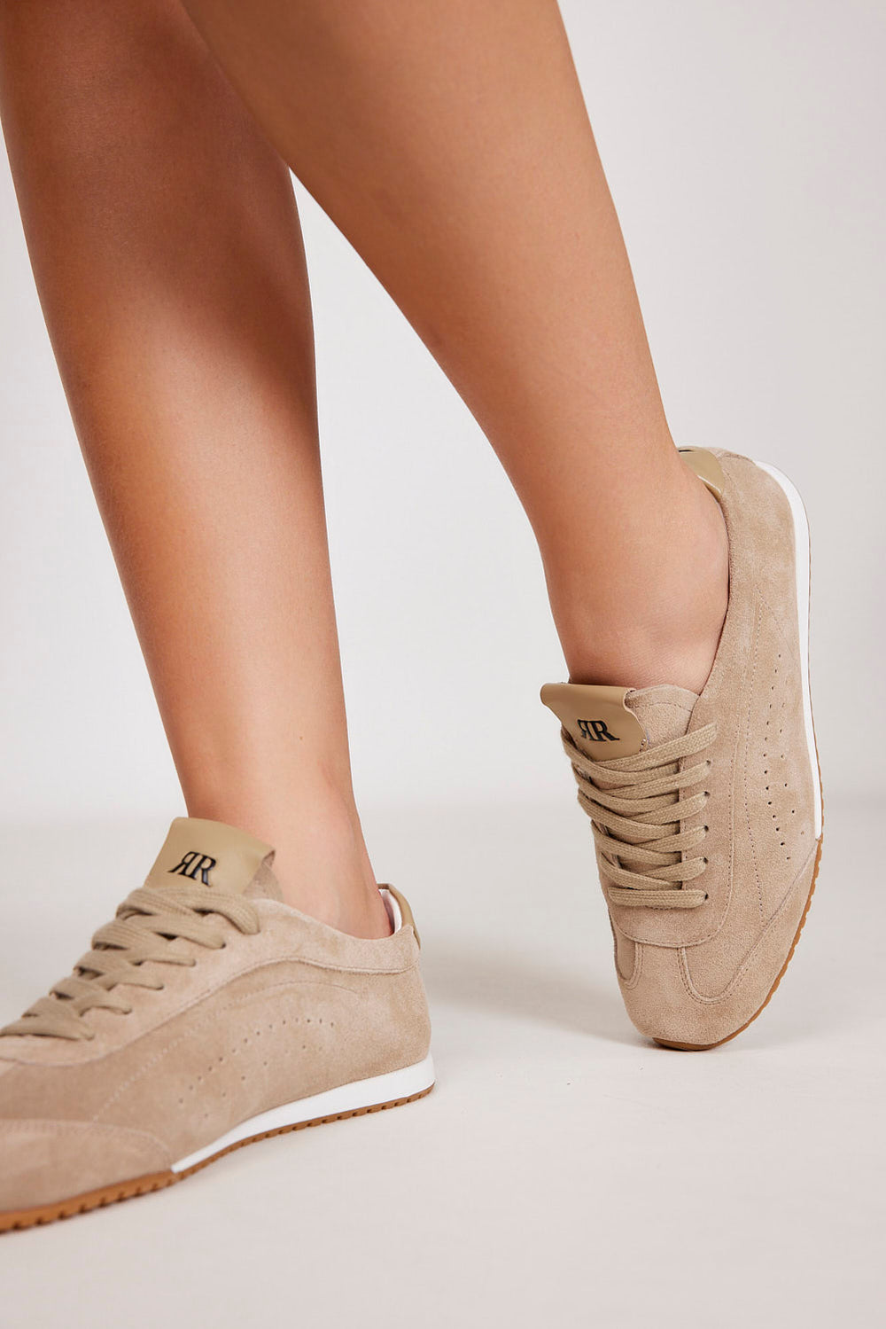 סניקרס Luca-בז' זמש