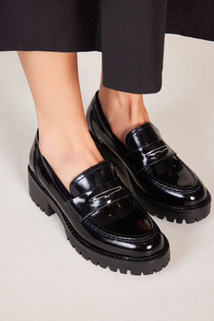 Katrin 803 Black Pat (4)