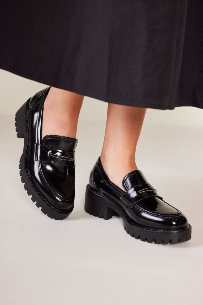 Katrin 803 Black Pat (5)