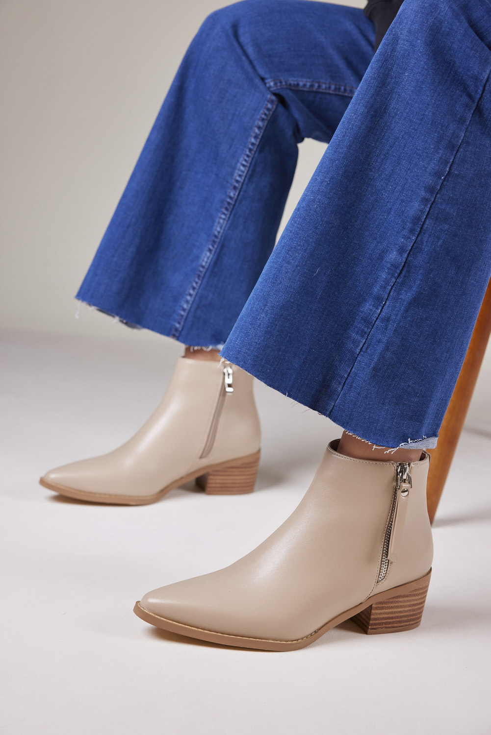 Scarlet 14 Beige Pu (5)