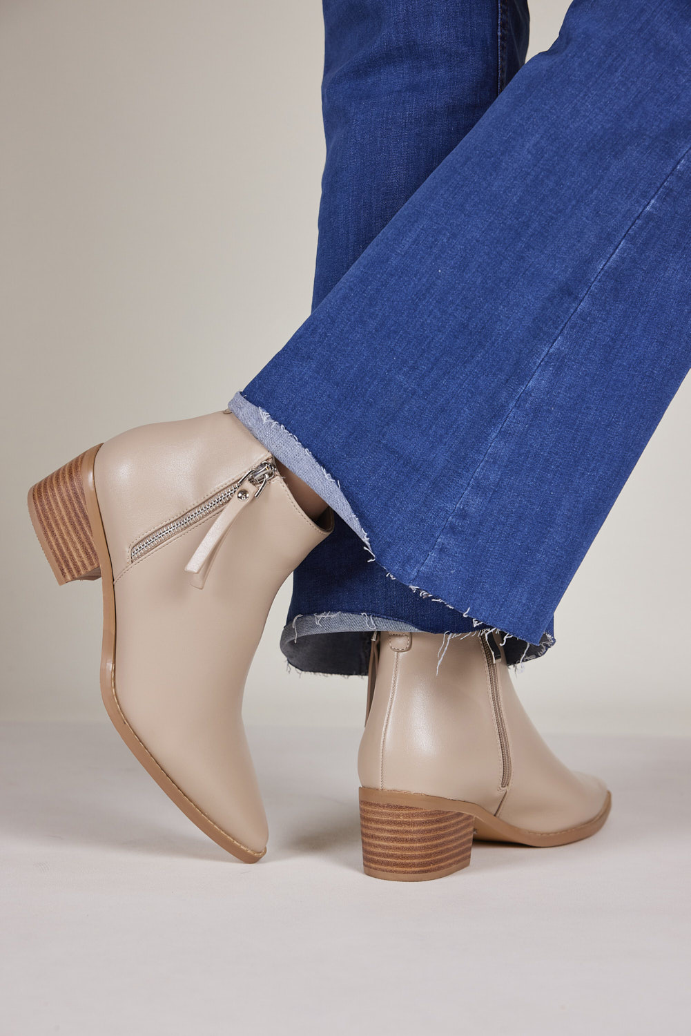 Scarlet 14 Beige Pu (6)