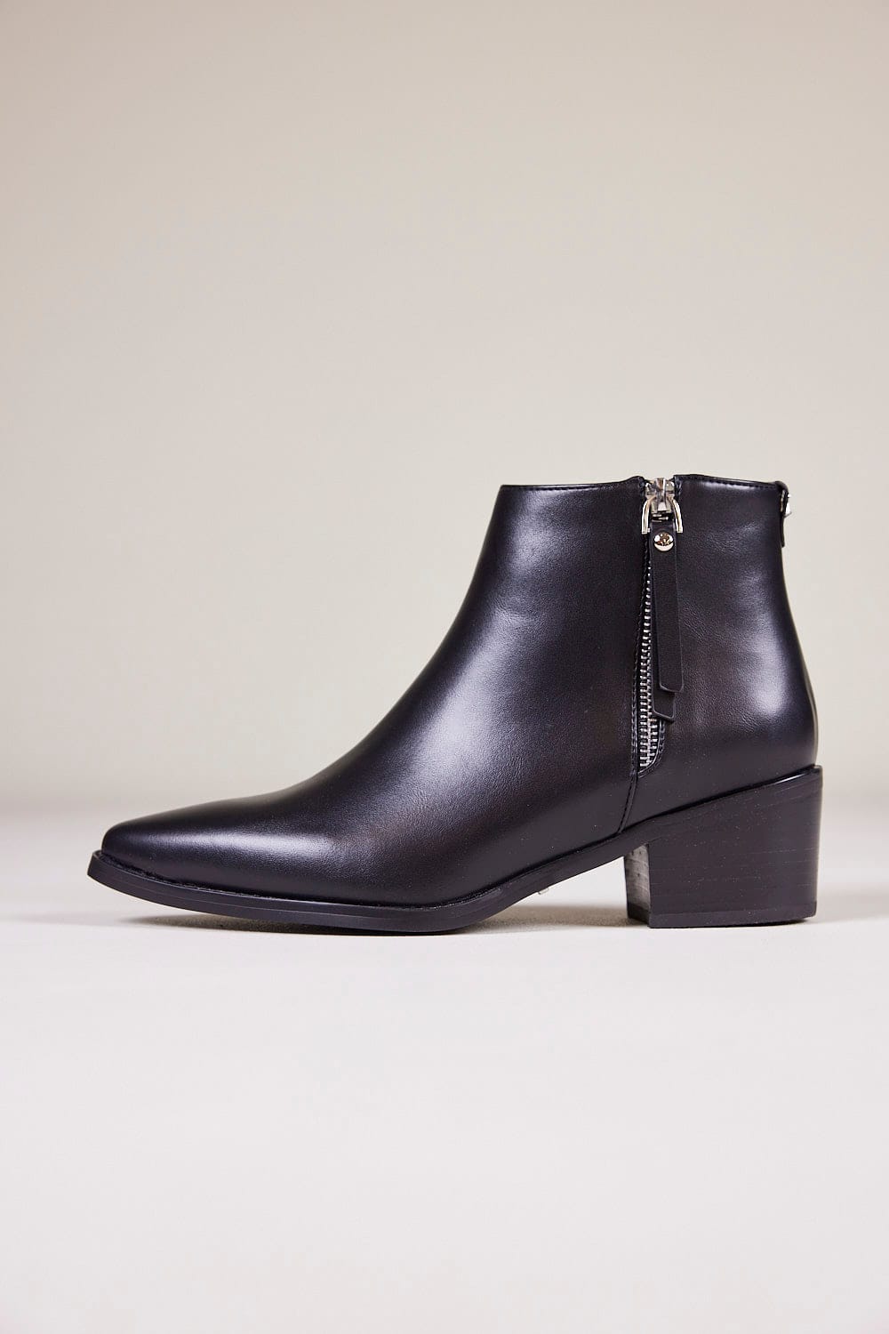 Scarlet 14 Black Pu (2)