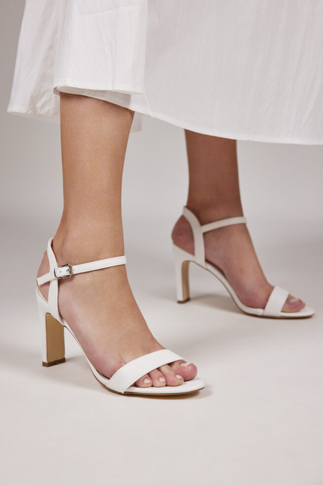 Maya 9 White Pu