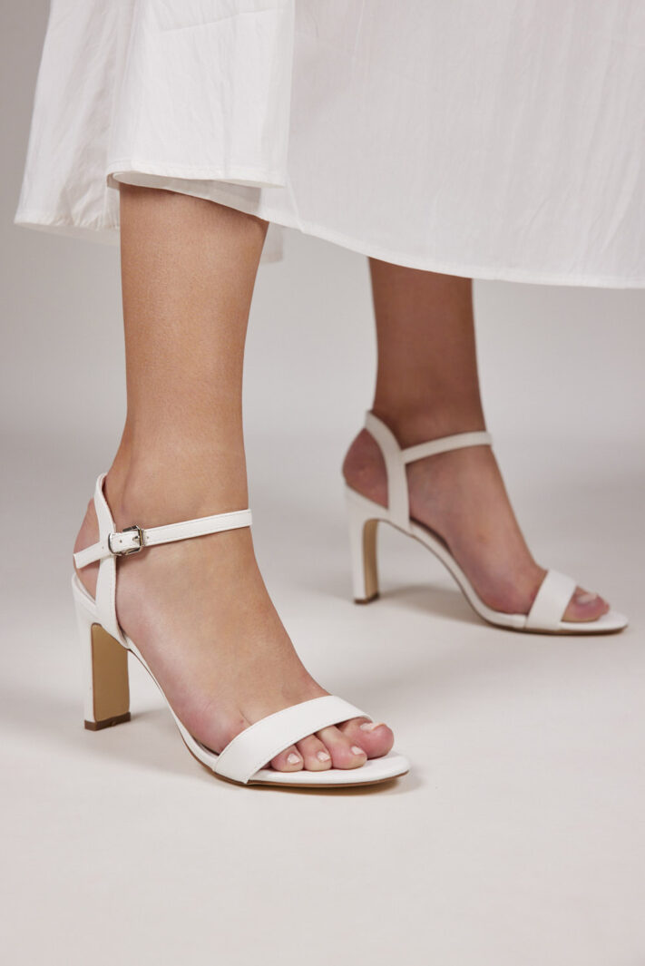 Maya 9 White Pu