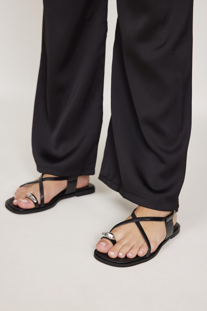 2314 Selena Black (2)