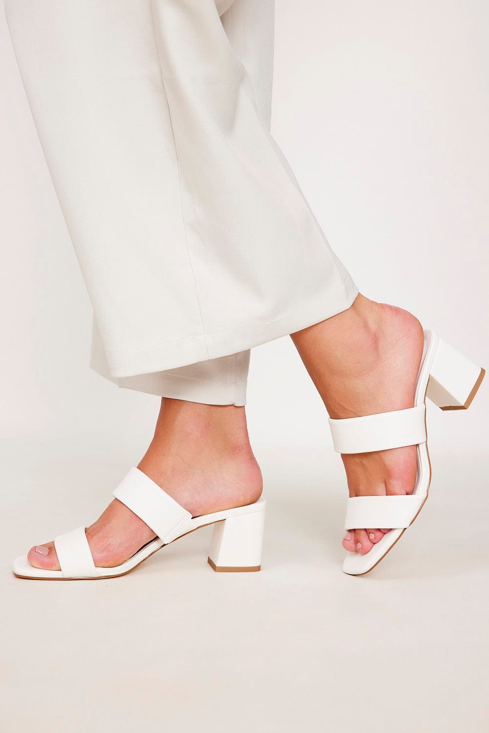 Harley 15 כפכפי עקבב לנשים