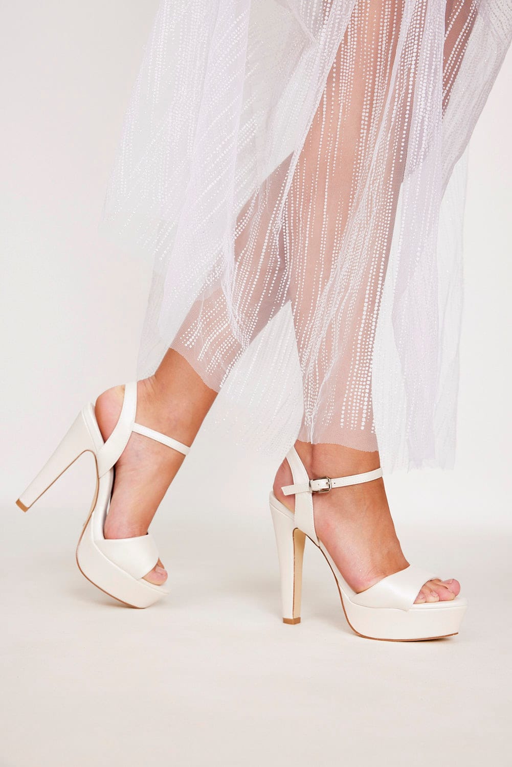 Roya 39 Creem White