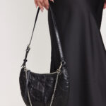 תיק צד מאי שחור מבריק (2)