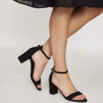 Caroline Black Sw