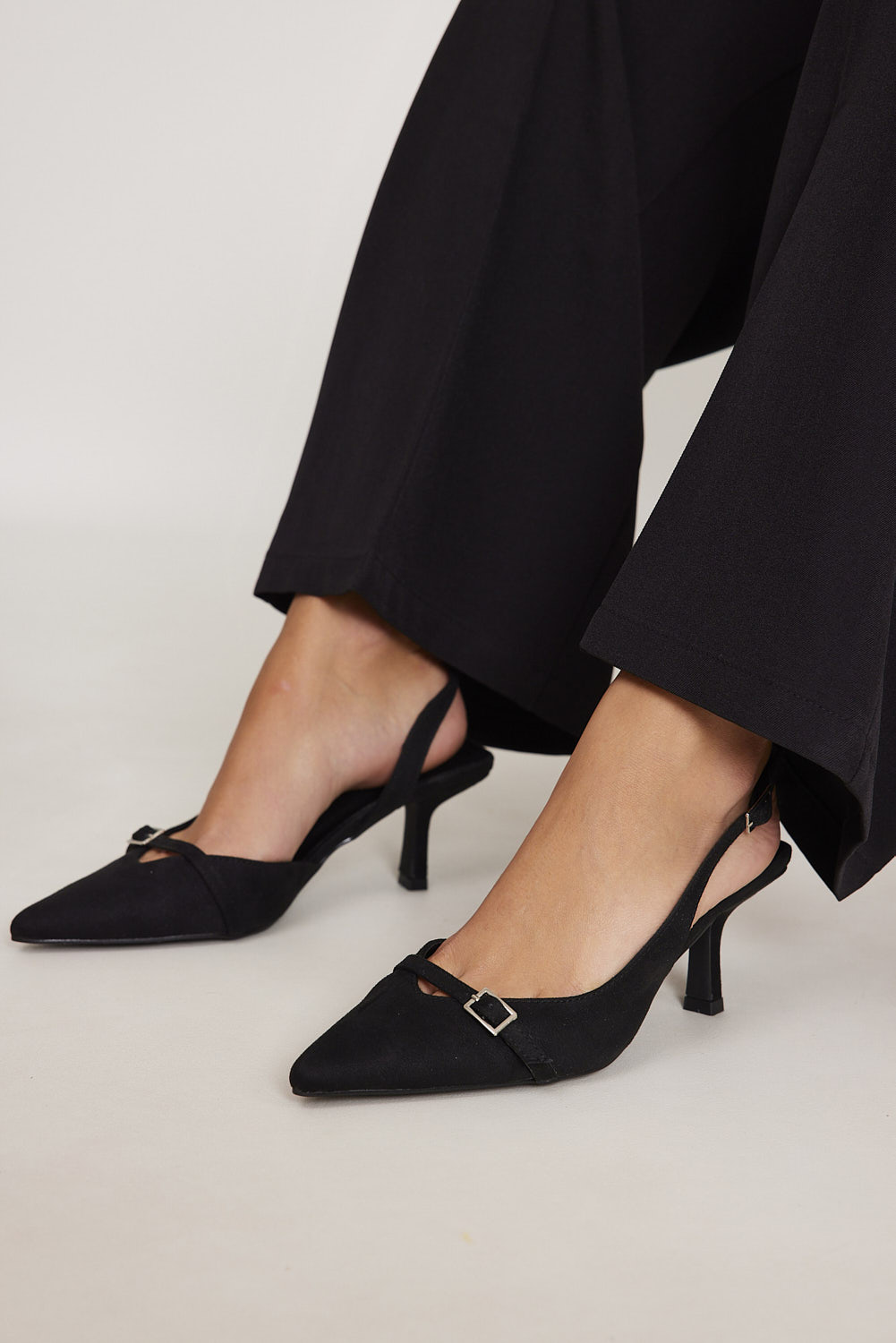 Diane 10 Black Sw (2)