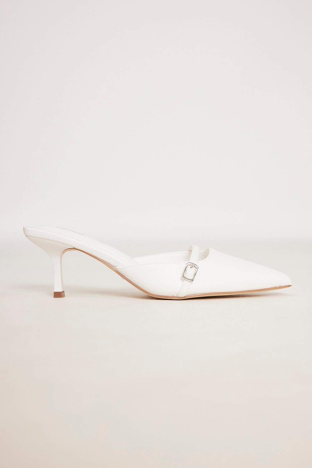 Taylor 2 White (5)