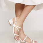 סנדל עקב נמוך לכלות