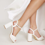 סנדל עקב עם פלטפורמה לכלות