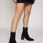 Wendy 62 Black Sw (2)