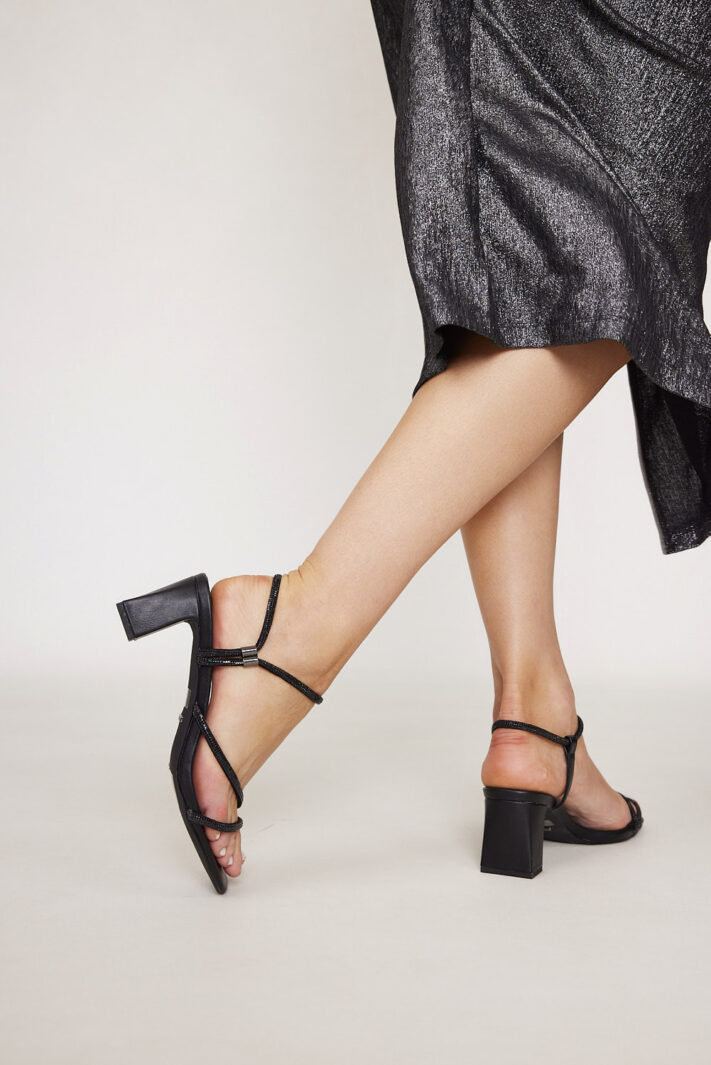 Tessa 10 Black Black D (3)