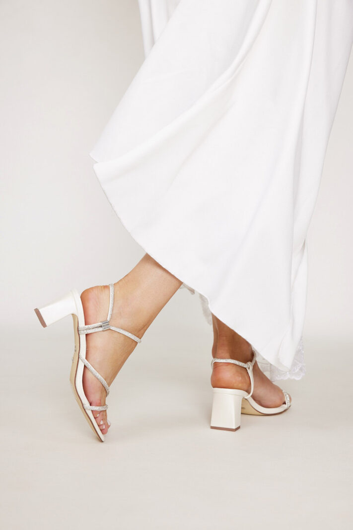 Tesse 10 Cream White Pu (3)