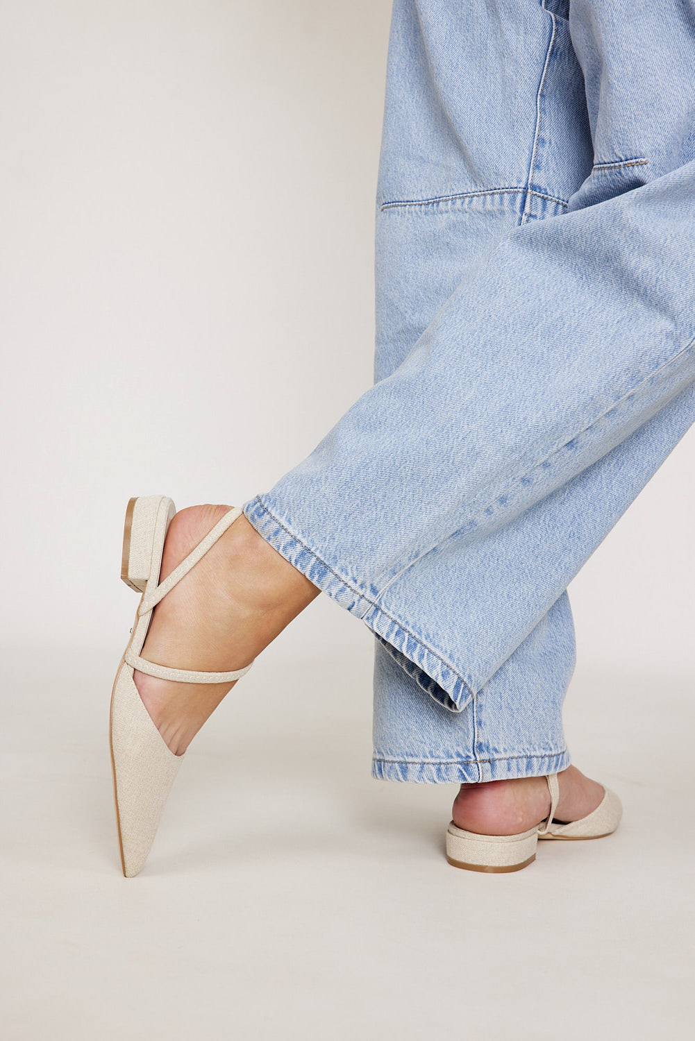 Valencia 1 Beige Fabric (3)