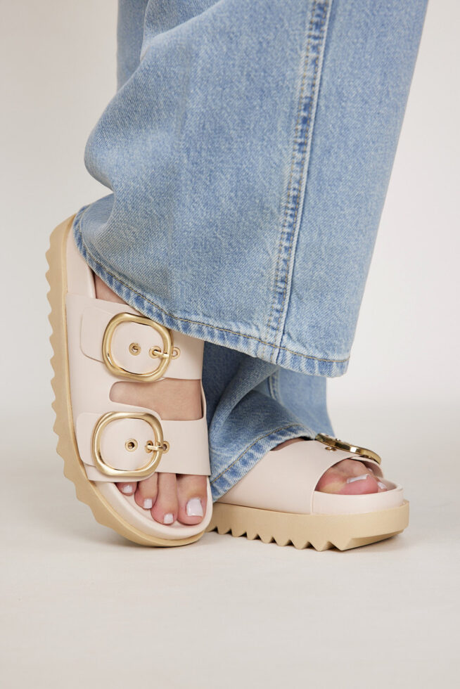 Aris 3 Light Cream (4)