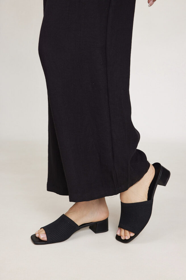 Ruth 1 Black (4)
