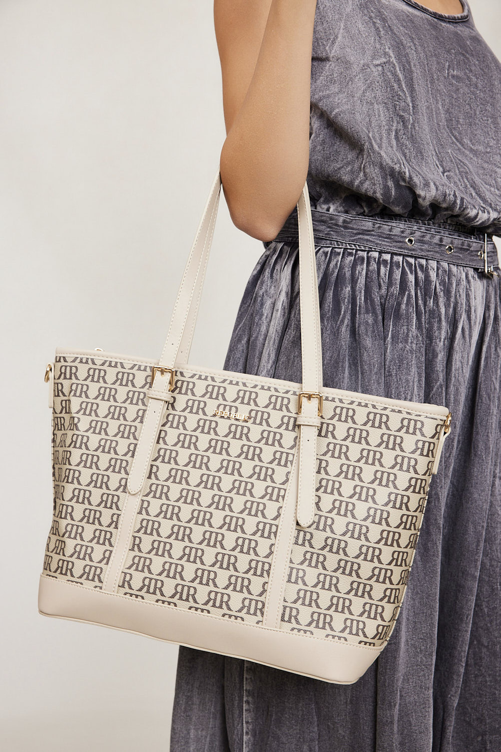 תיק צד מקנזי חאקי (2)