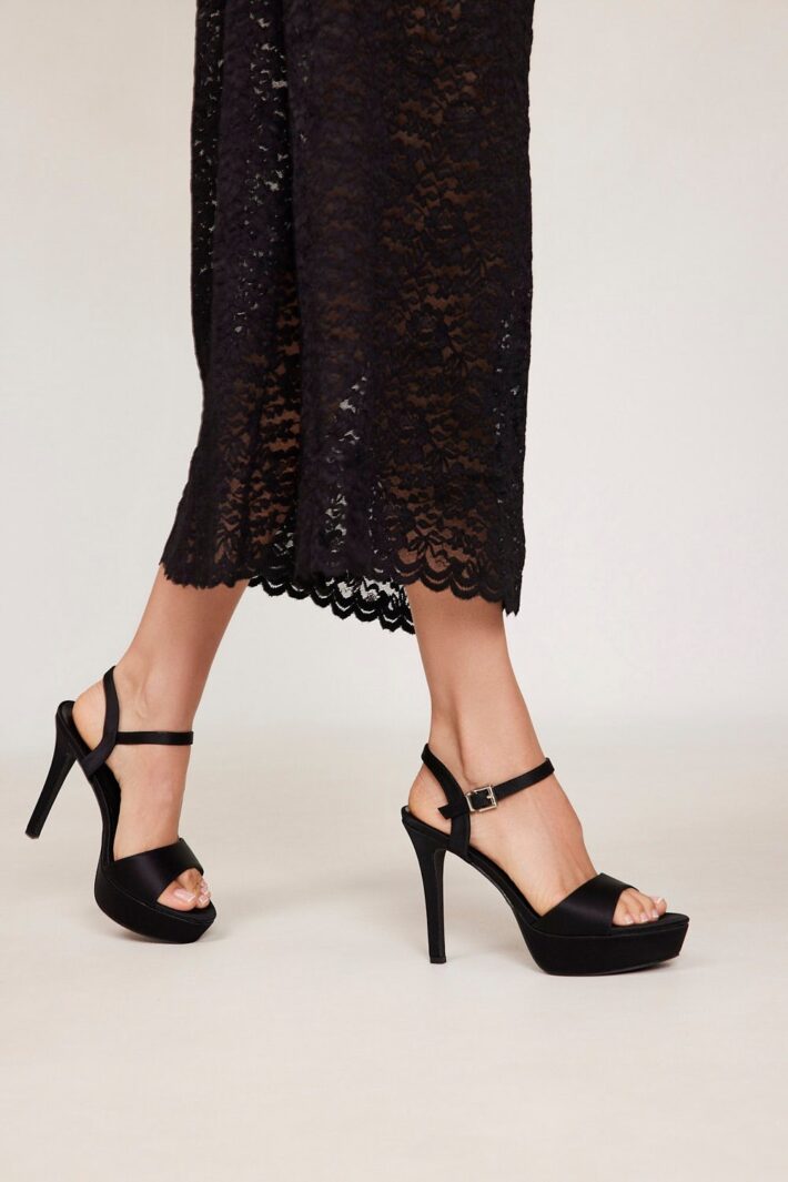 Gwen 1 Black Satin (5)