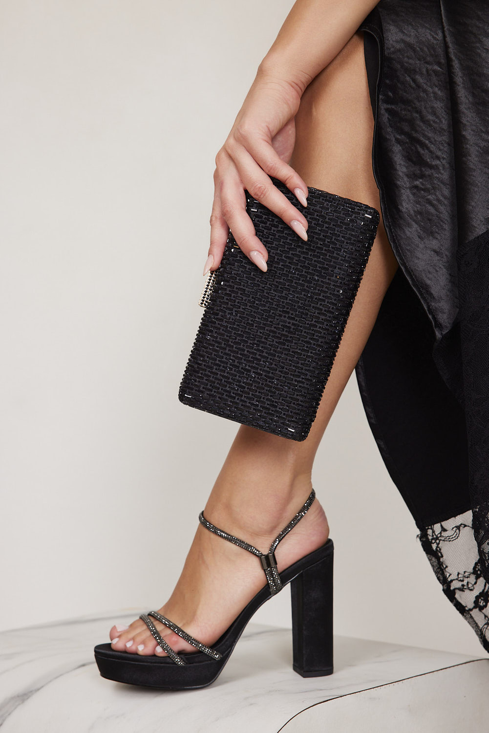 קלאץ' סופיה שחור