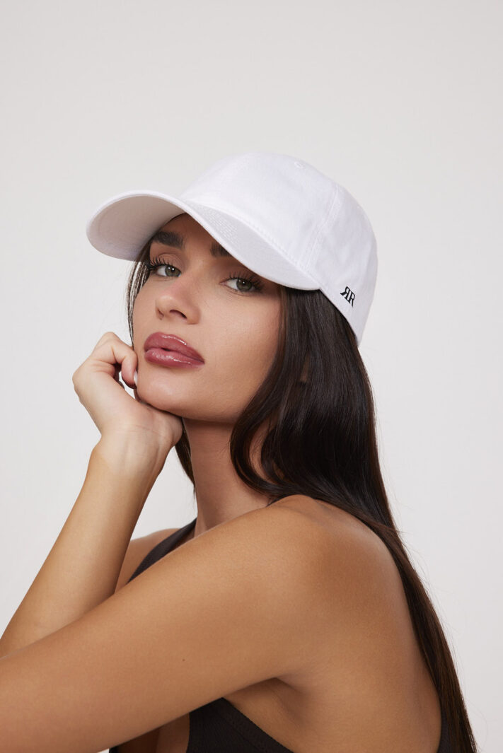 כובע מצחיה פולי לבן