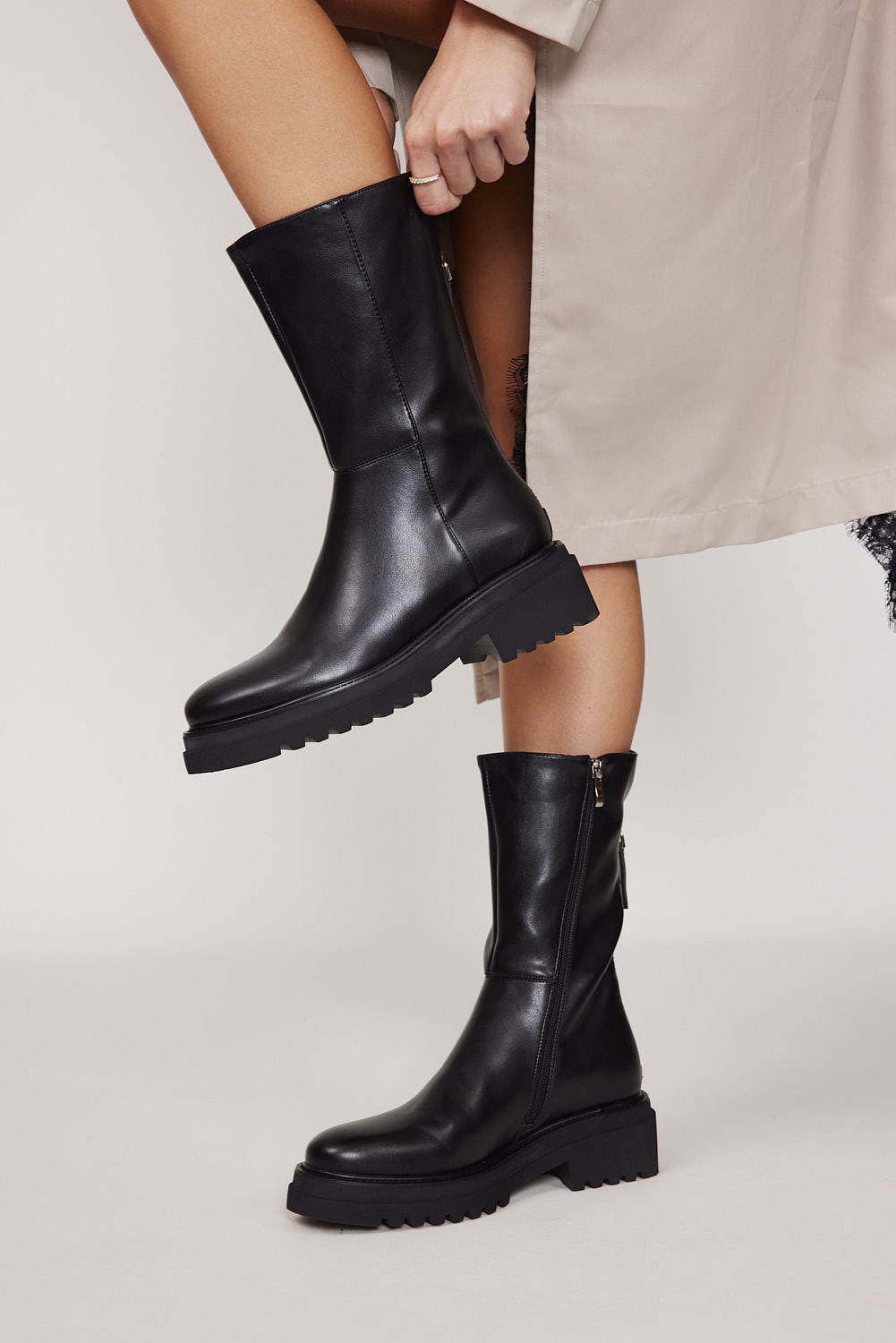 Jaylen 83 Black Pu (2)