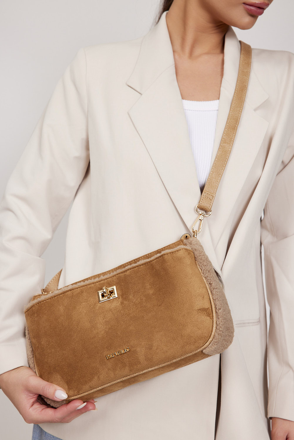 תיק צד ברלין קאמל בהיר