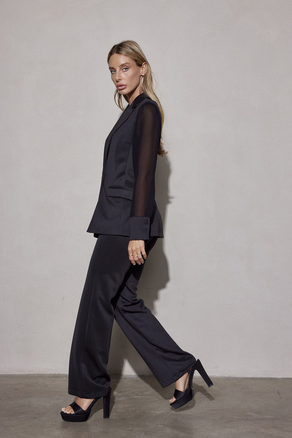 Naya 5 Black Satin (3)