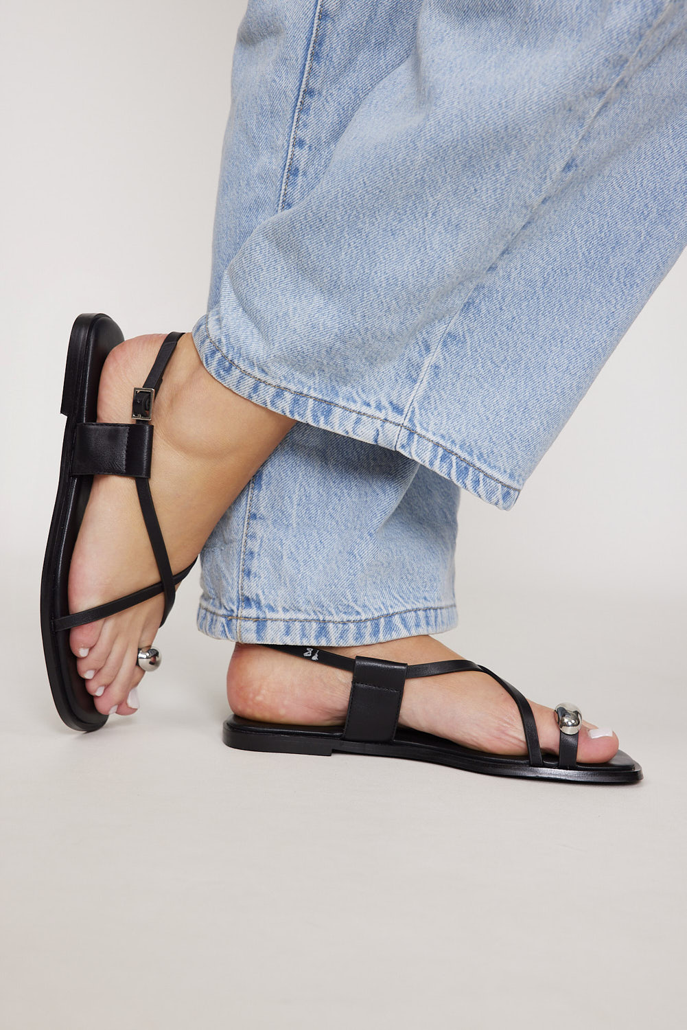 Gal 1 Black Pu Silver (3)