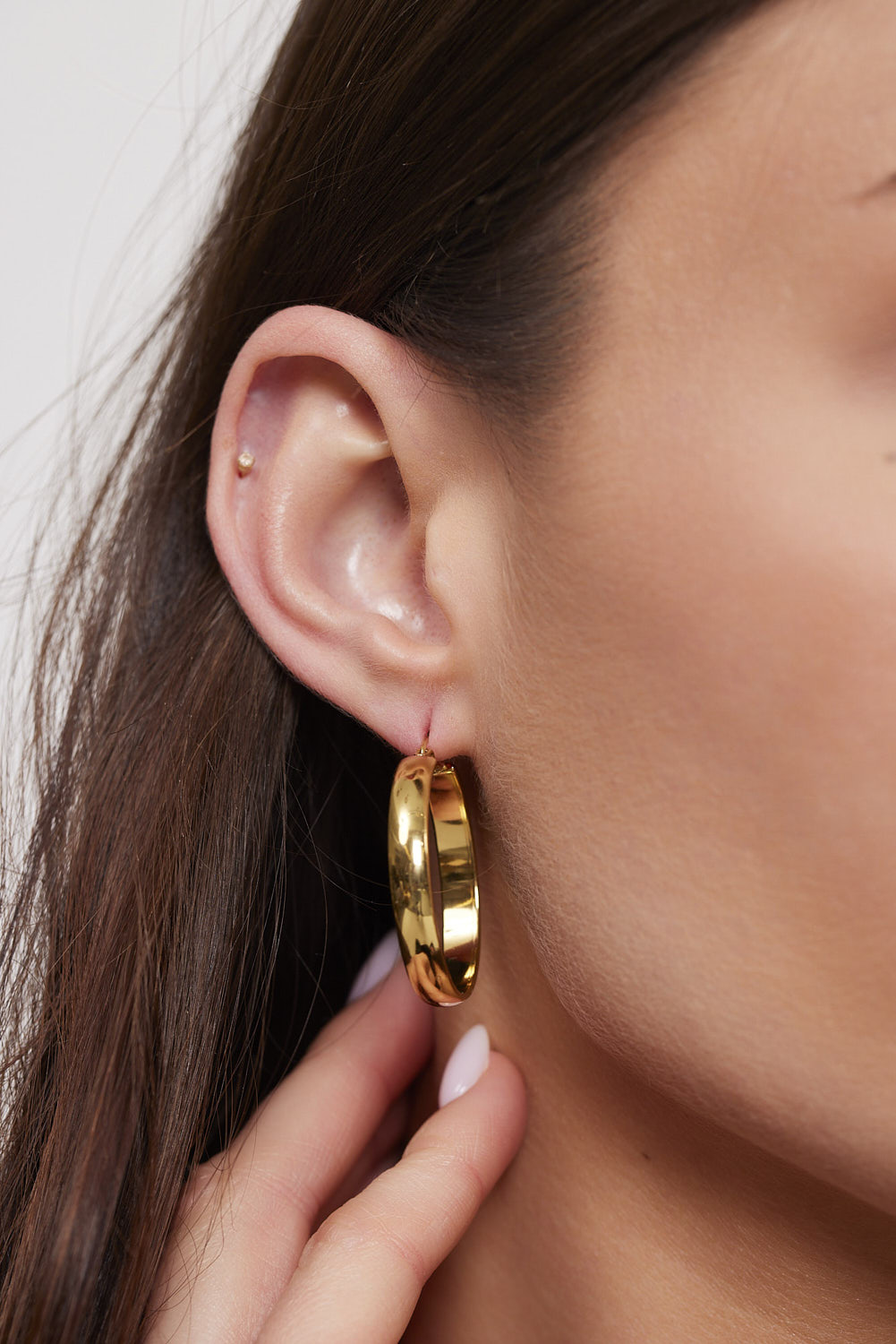 עגילי שובל זהב