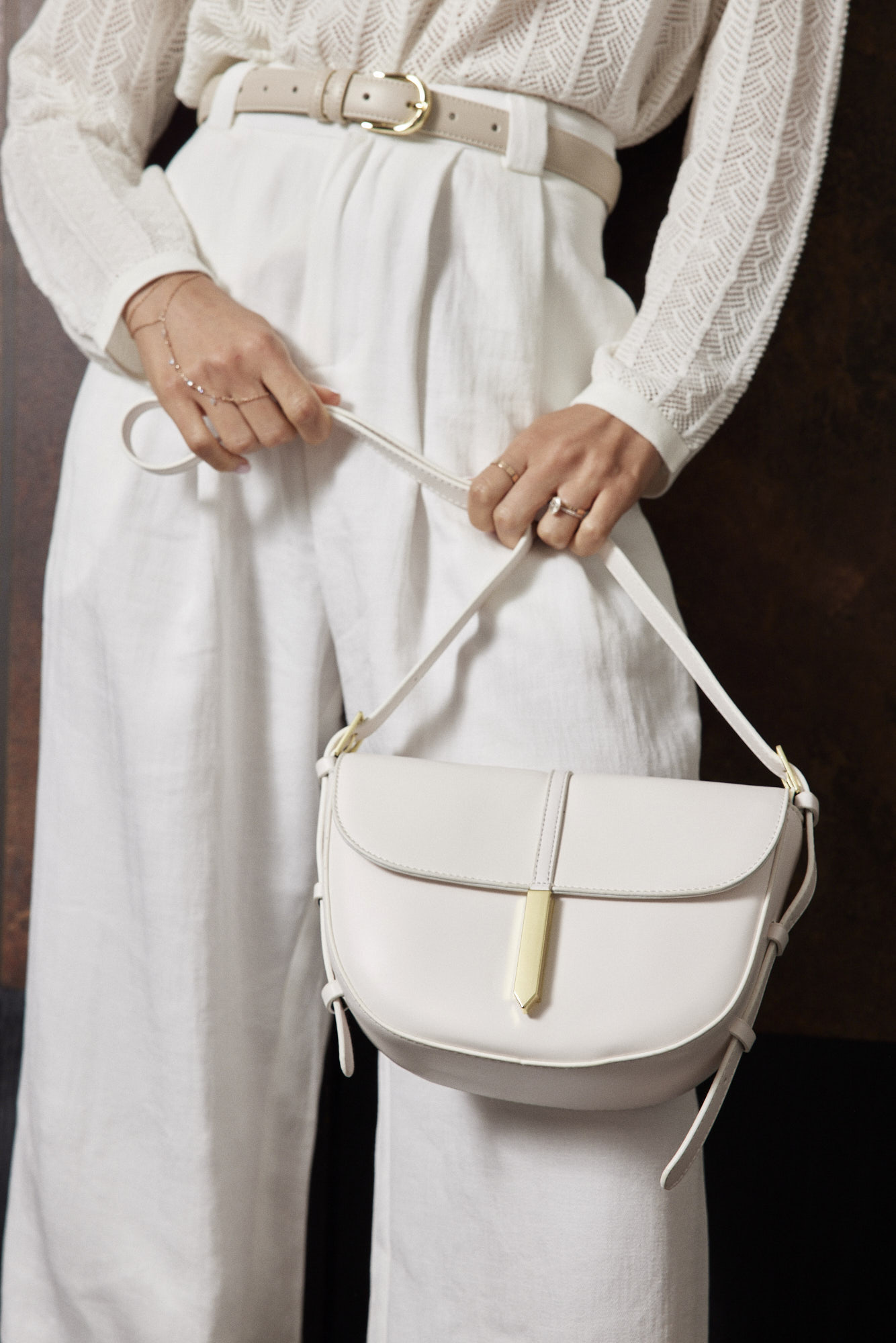 תיק צד גיל לבן (3)