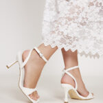 Laura 25 White Regular (4)