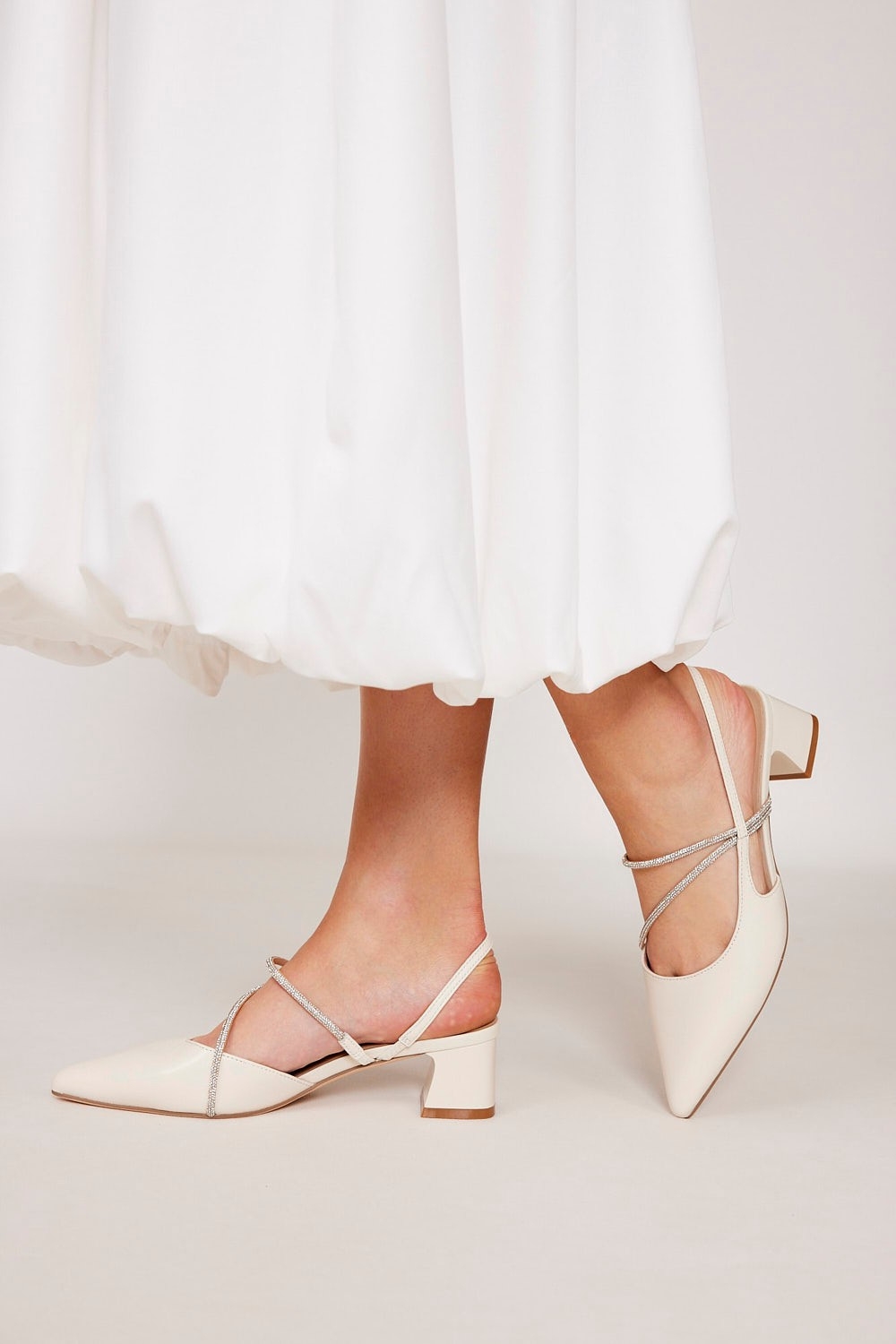 Madeline Cream White (4)