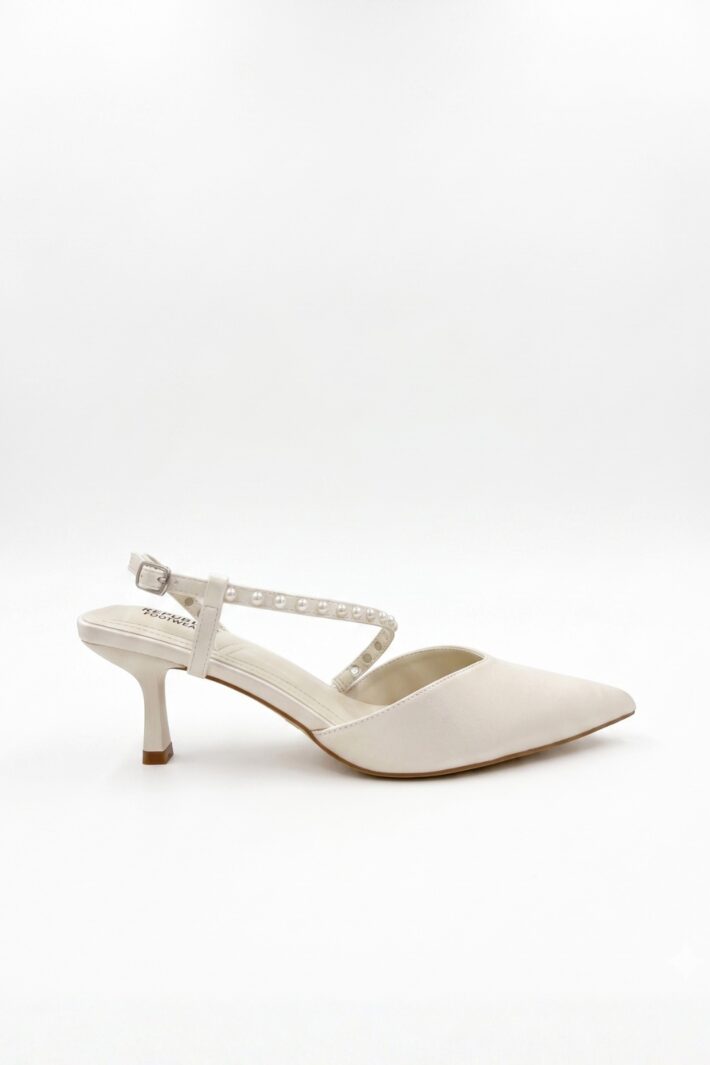 Taylor 17 Cream White (1)