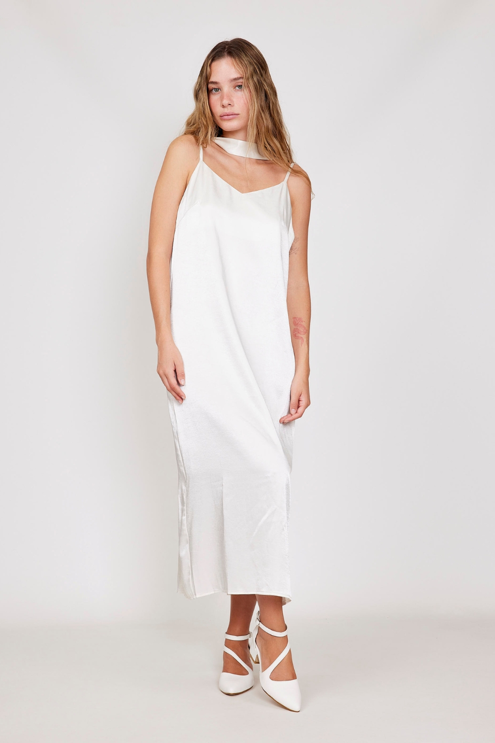 Emily 695 White (4)