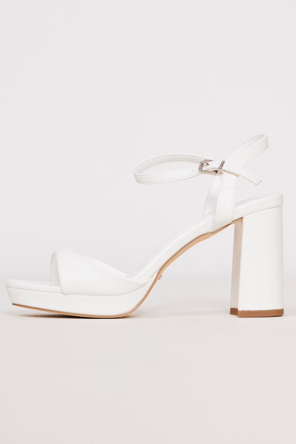 Topaz 5 White (2)