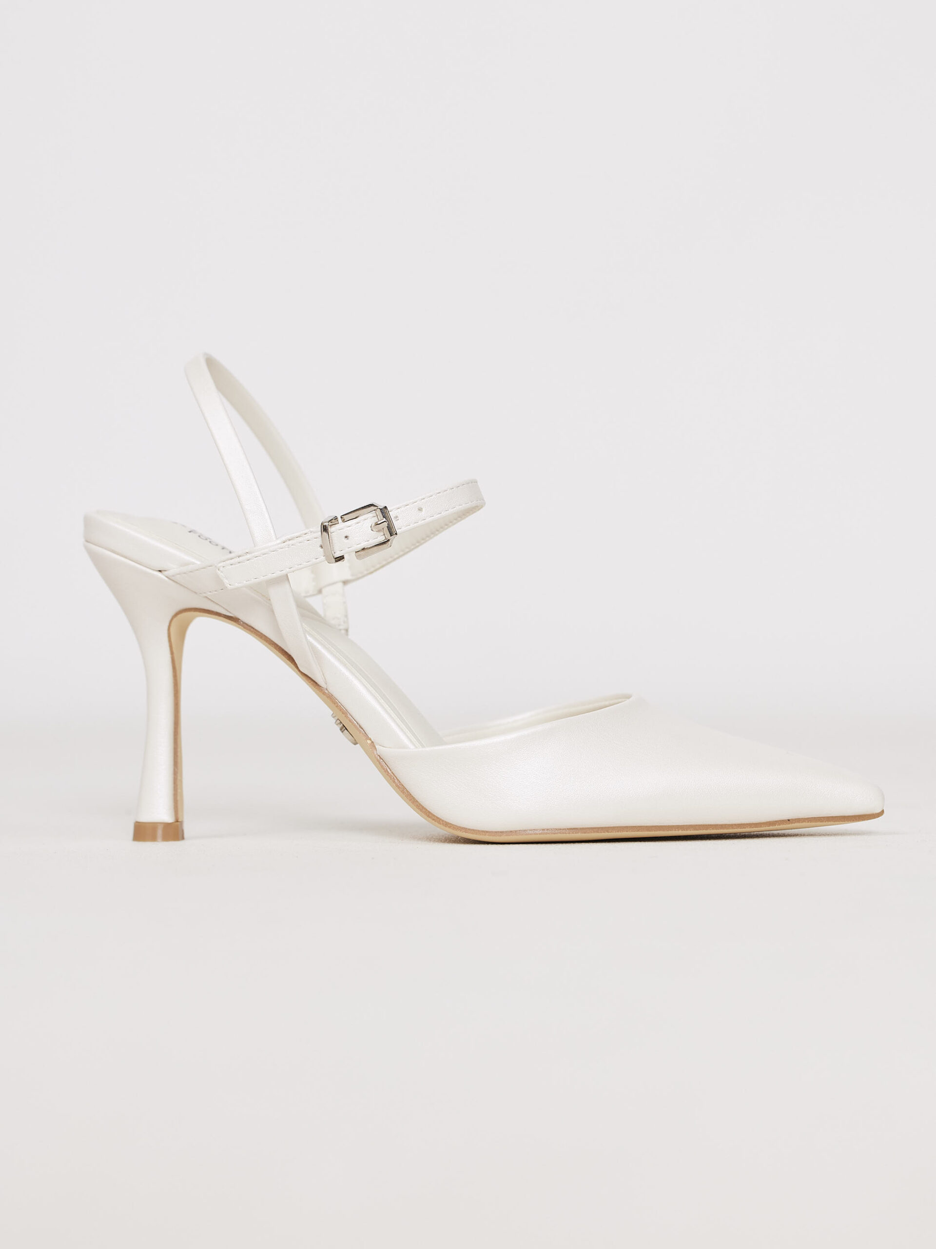 Doria 3 Cream White